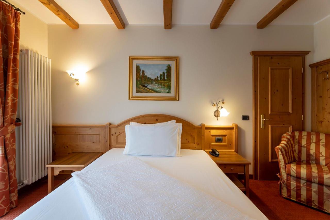 Hotel Lido - Slow & Natural Living Molveno Dış mekan fotoğraf
