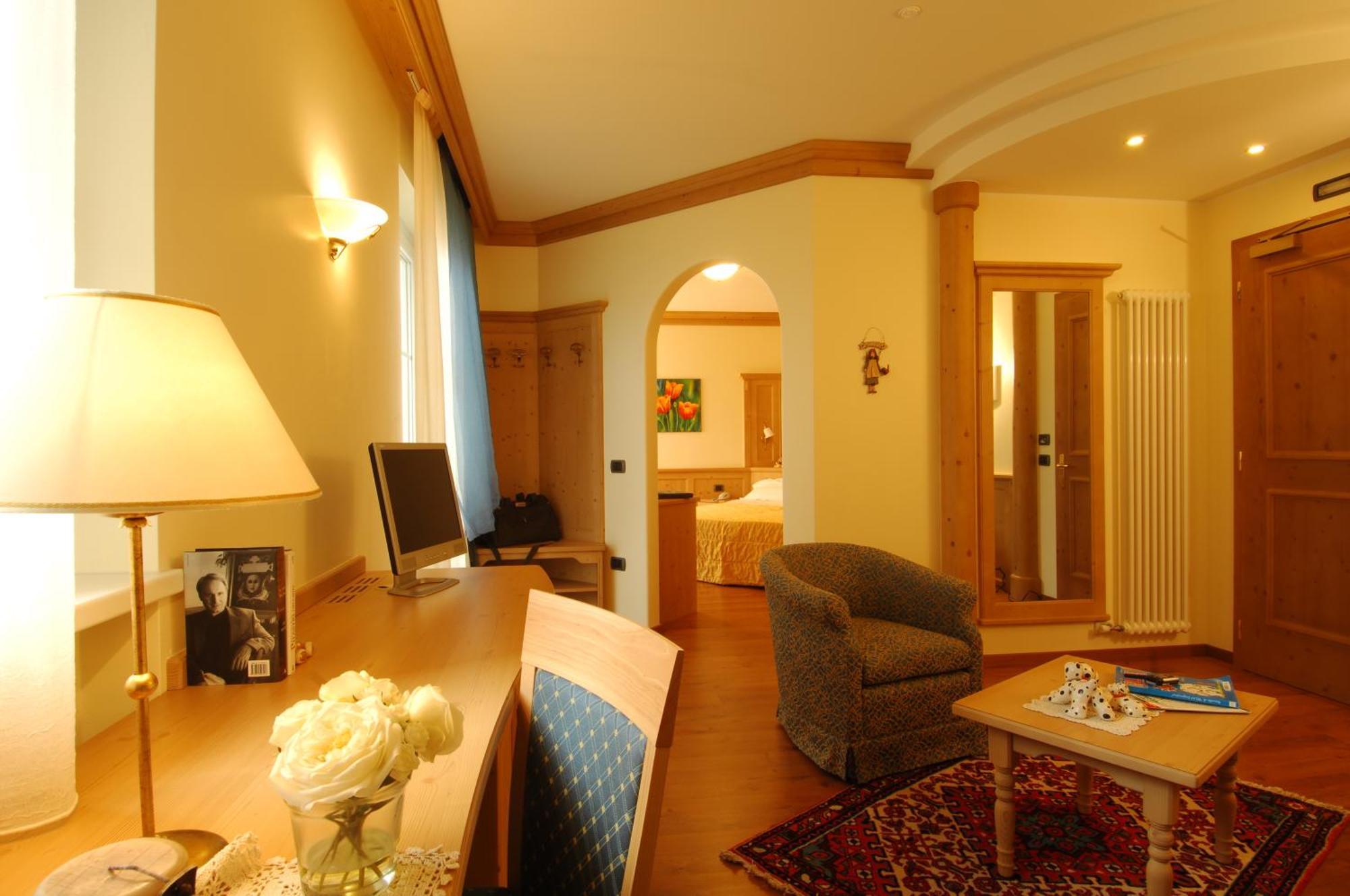 Hotel Lido - Slow & Natural Living Molveno Dış mekan fotoğraf
