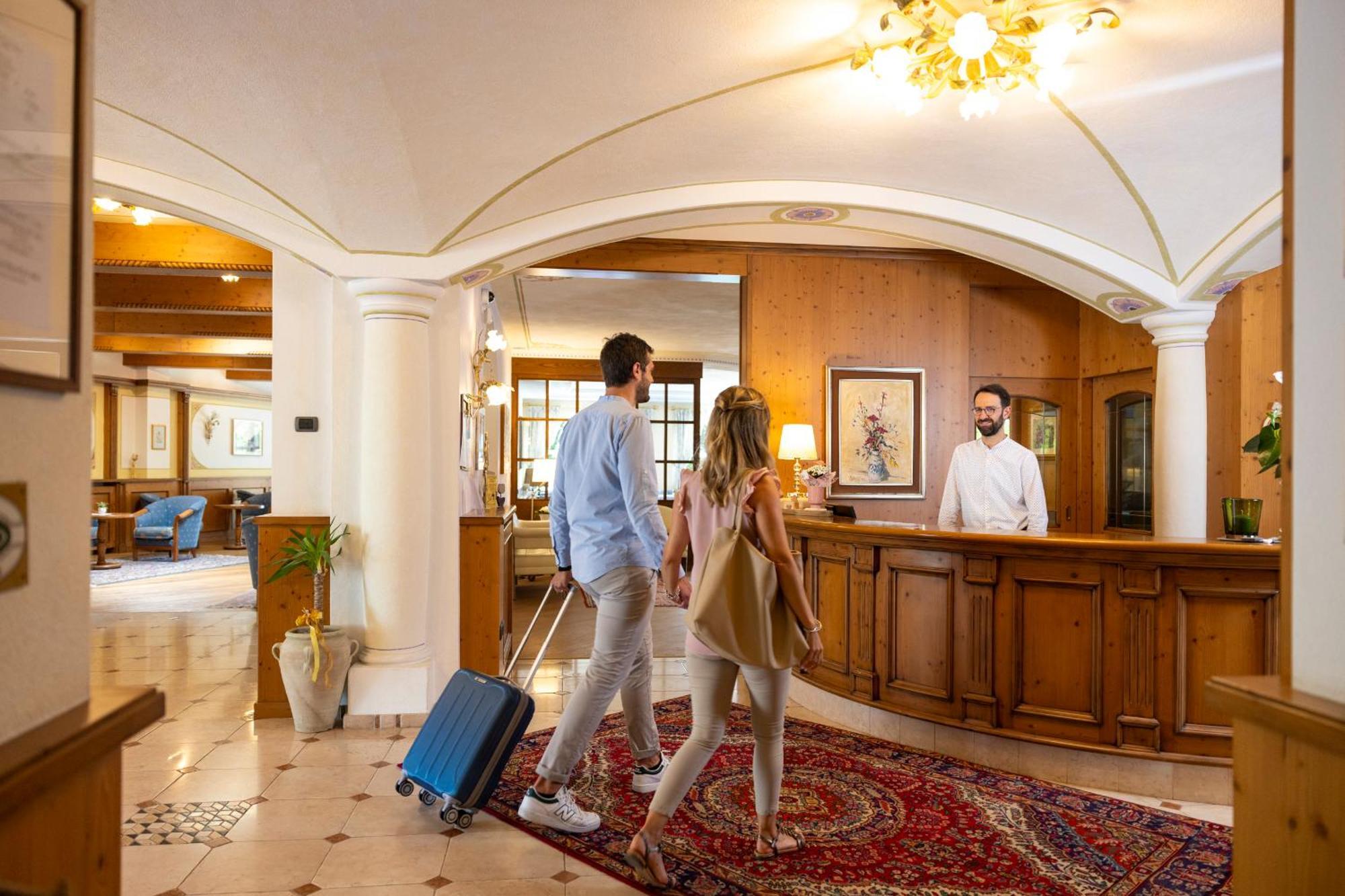 Hotel Lido - Slow & Natural Living Molveno Dış mekan fotoğraf